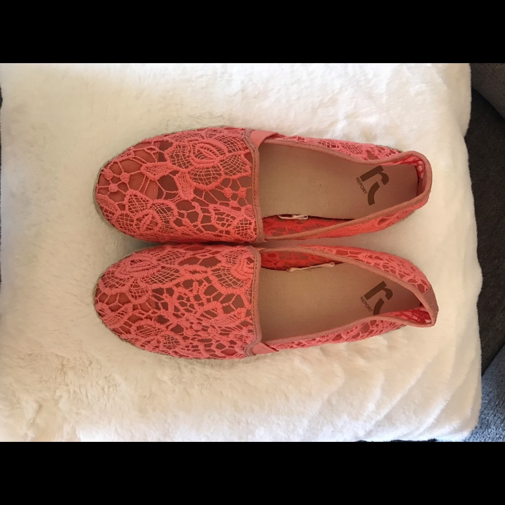 Report brand coral lace slip on shoes, size 7.5